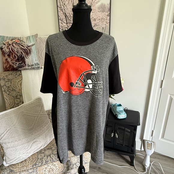 NFL Cleveland Browns Team Apparel T-Shirt - Picture 1 of 7